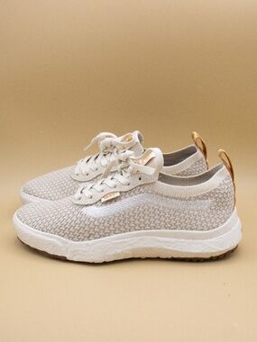 Vans Ultra Range VR3 Vintage White Cush Knit shoes Women's Size 6